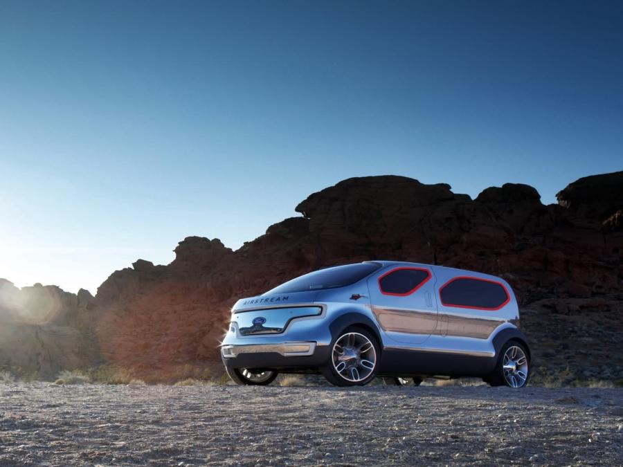  Ford Airstream Concept 2007 года  (фото 30 из 37)